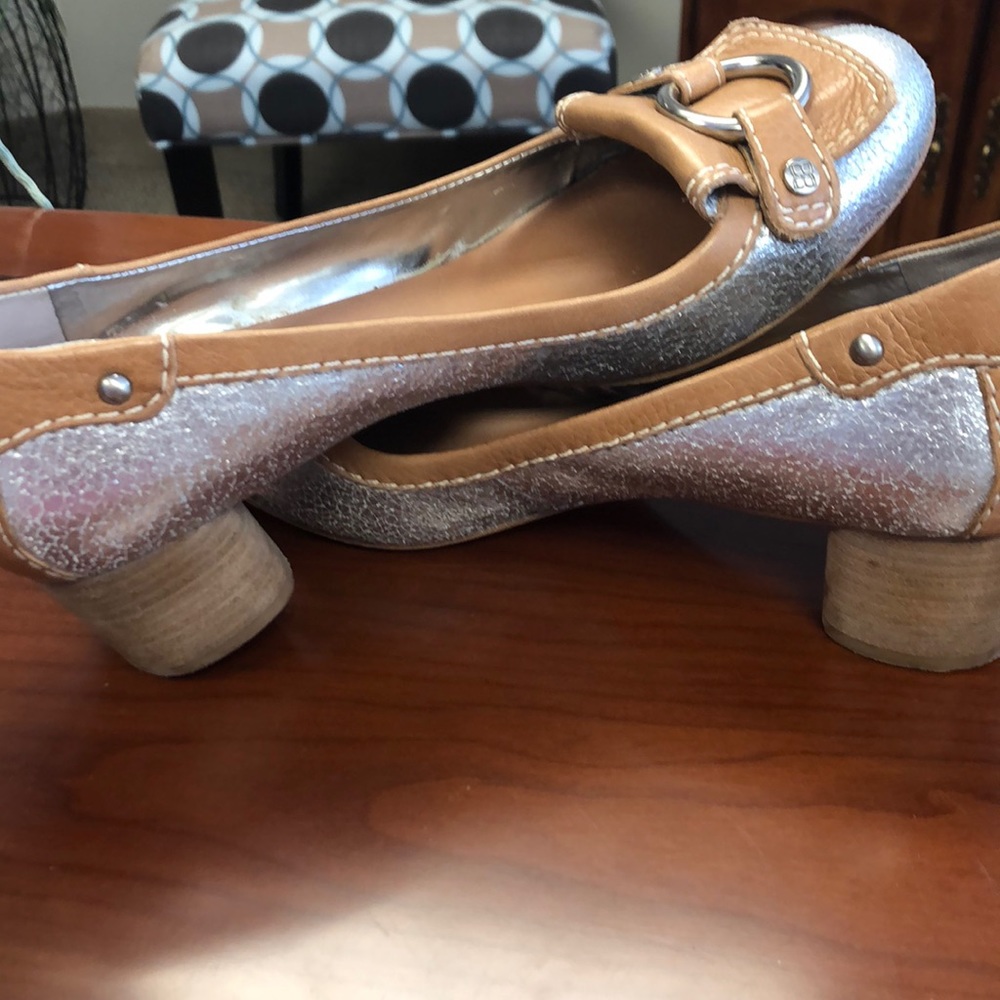 BCBG Maxazria silver and tan leather shoes